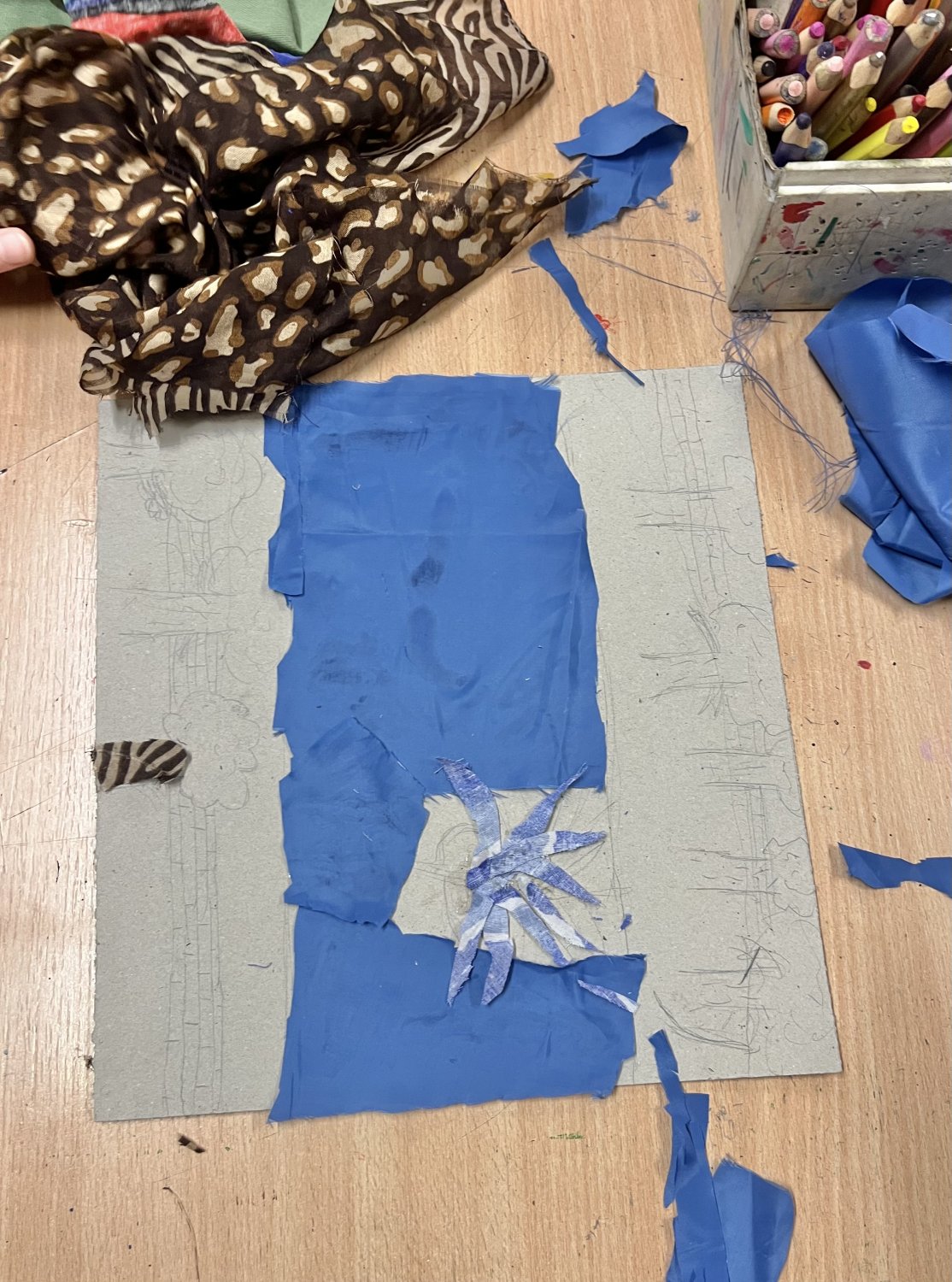 proces kreatywnej pracy na zajęciach plastyki w Centrum Kreatywności talent.