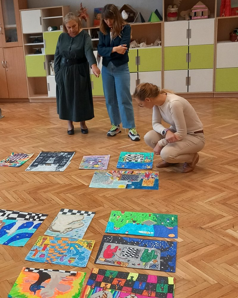 "Magia szachów" obrady Jury. Od lewej: Danuta Pilch, Marta Borkowska, Lidia Zdziarska-Zaręba.